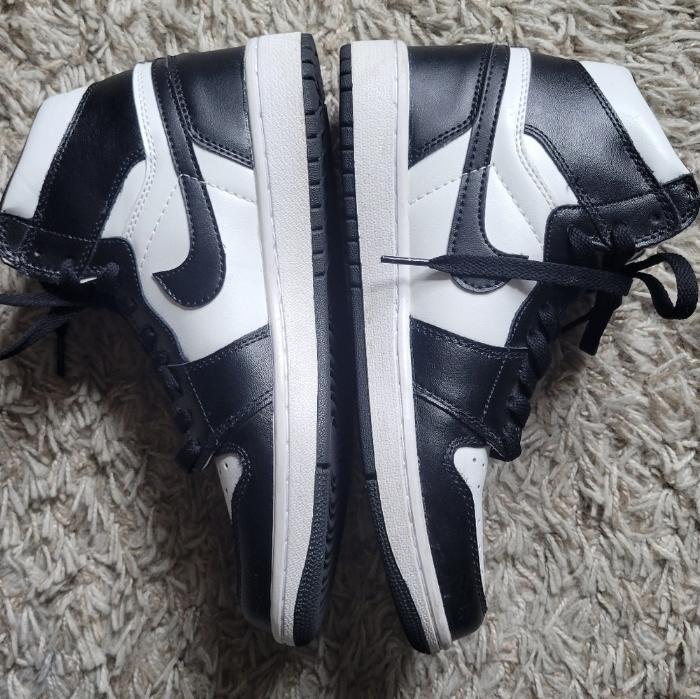 Nike Air High-Top Black and White Sneakers - Picture 2 of 4